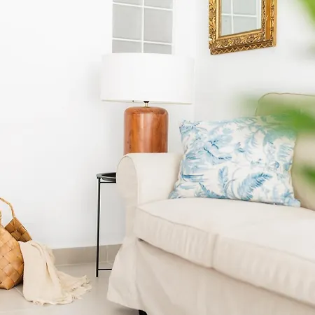 Appartement Helona Guesthouse, *