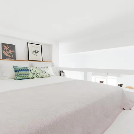 Appartement Helona Guesthouse, *