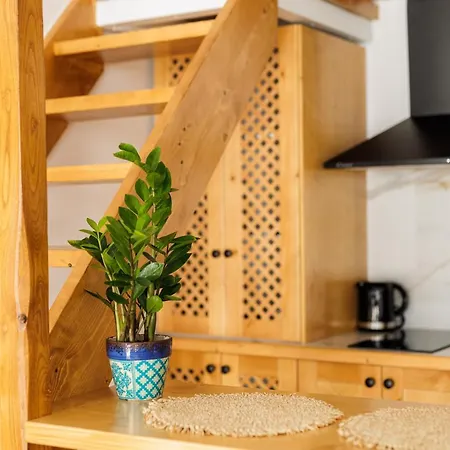 Apartament Helona Guesthouse,