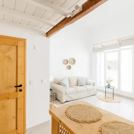 Appartement Helona Guesthouse, *